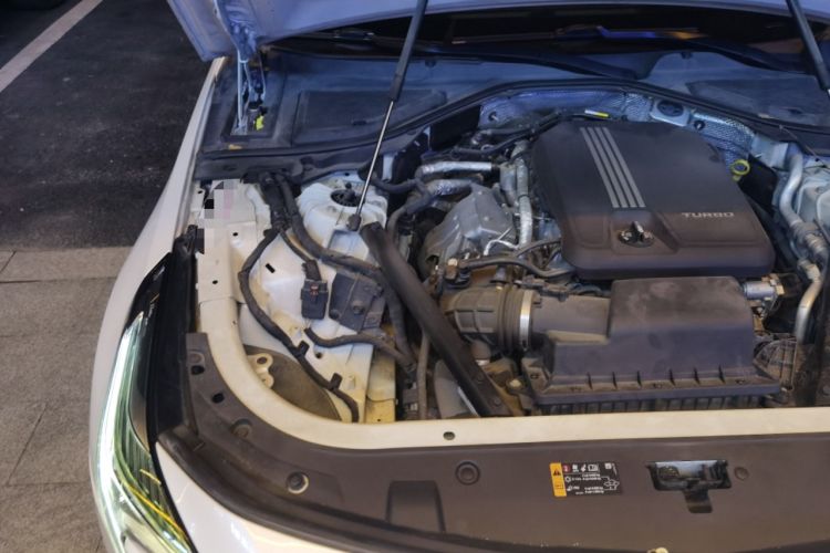 Used Cadillac CT6 2020 28T Fashion Edition Engine Bay Right