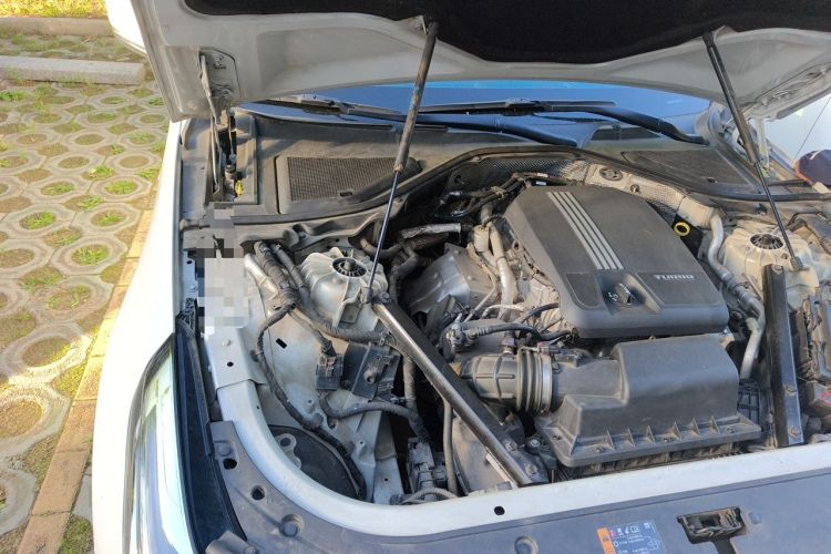 Used Cadillac CT6 2020 28T Luxury Version Engine Bay Right