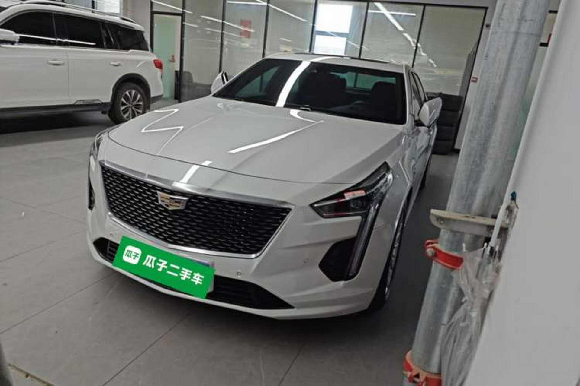 Used Cadillac CT6 2020 28T Luxury Version Front Left 45 Deg