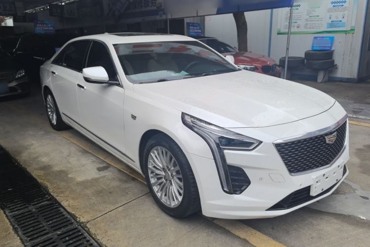Used Cadillac CT6 2020 28T Fashion Edition Front Right 45 Deg