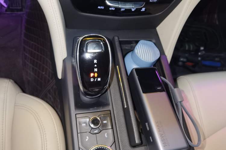 Used Cadillac CT6 2020 28T Fashion Edition Gear Lever