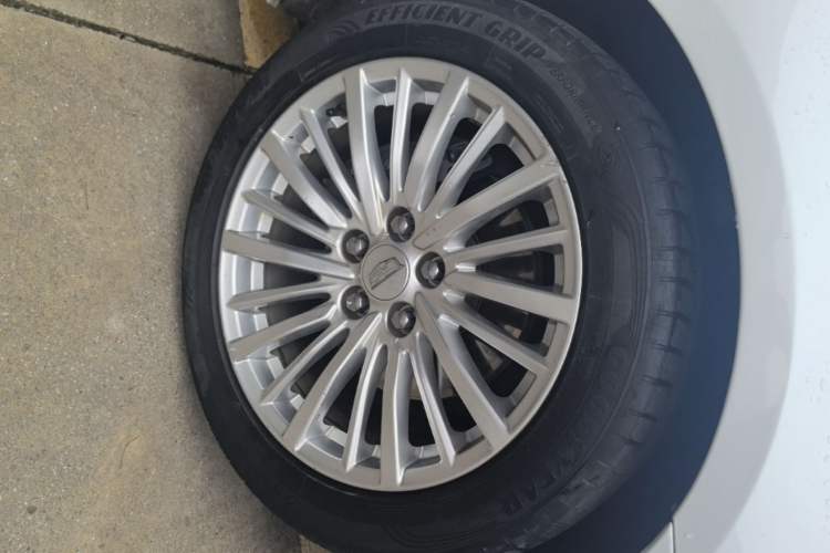 Used Cadillac CT6 2020 28T Fashion Edition Left Front Wheel Hub