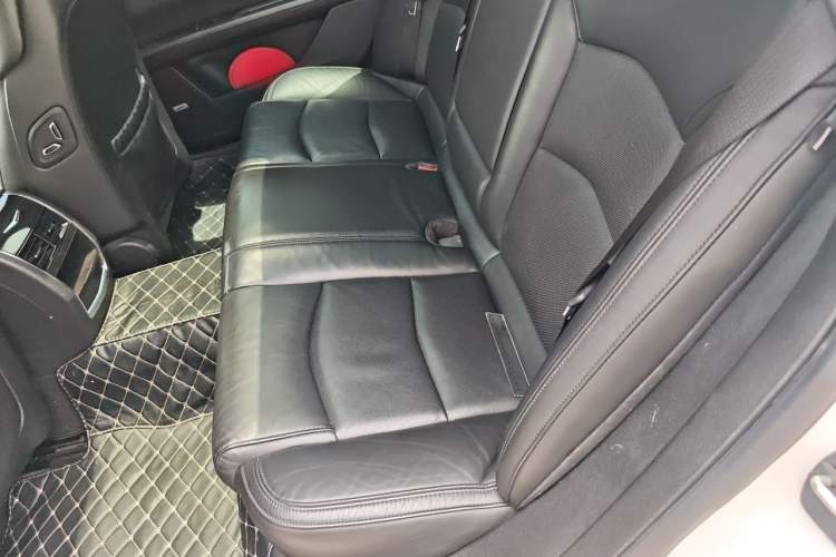 Used Cadillac CT6 2020 28T Luxury Version Left Rear Seat