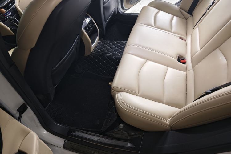 Used Cadillac CT6 2020 28T Fashion Edition Left Rear Seat