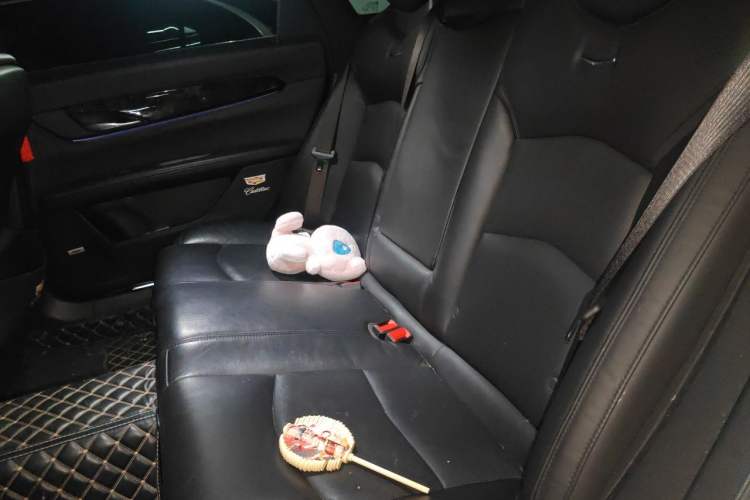 Used Cadillac CT6 2020 28T Luxury Version Left Rear Seat
