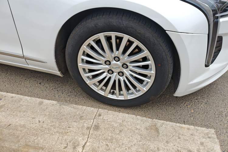 Used Cadillac CT6 2020 28T Fashion Edition Right Front Wheel Hub