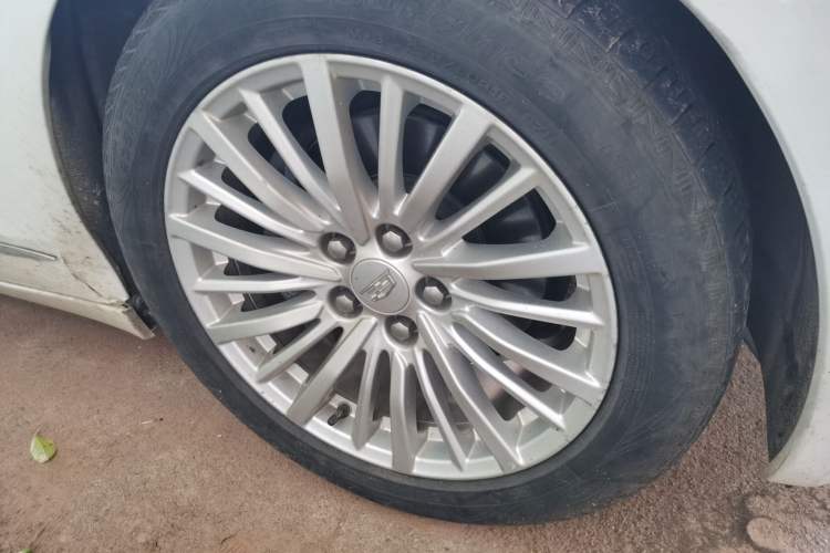 Used Cadillac CT6 2020 28T Fashion Edition Right Front Wheel Hub