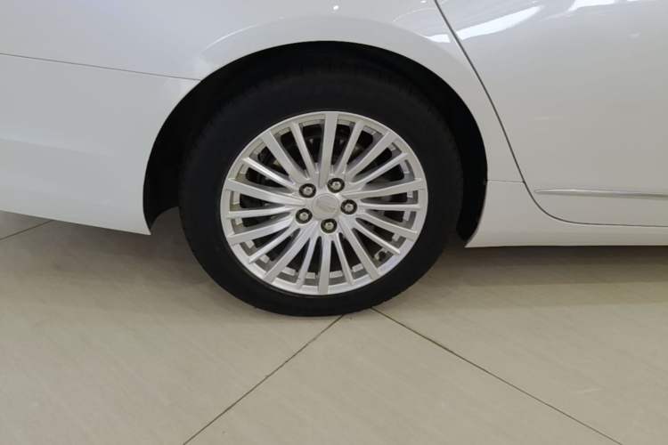 Used Cadillac CT6 2020 28T Elite Edition Right Rear Wheel Hub