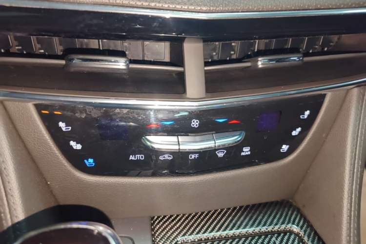 Used Cadillac CT6 2021 28T Luxury Version Audio And AC Panel