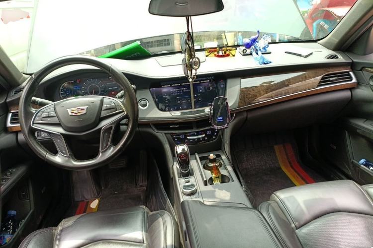 Used Cadillac CT6 2021 28T Luxury Version Center Console