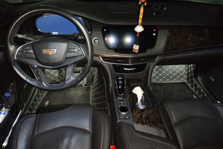 Used Cadillac CT6 2021 28T Luxury Version Center Console