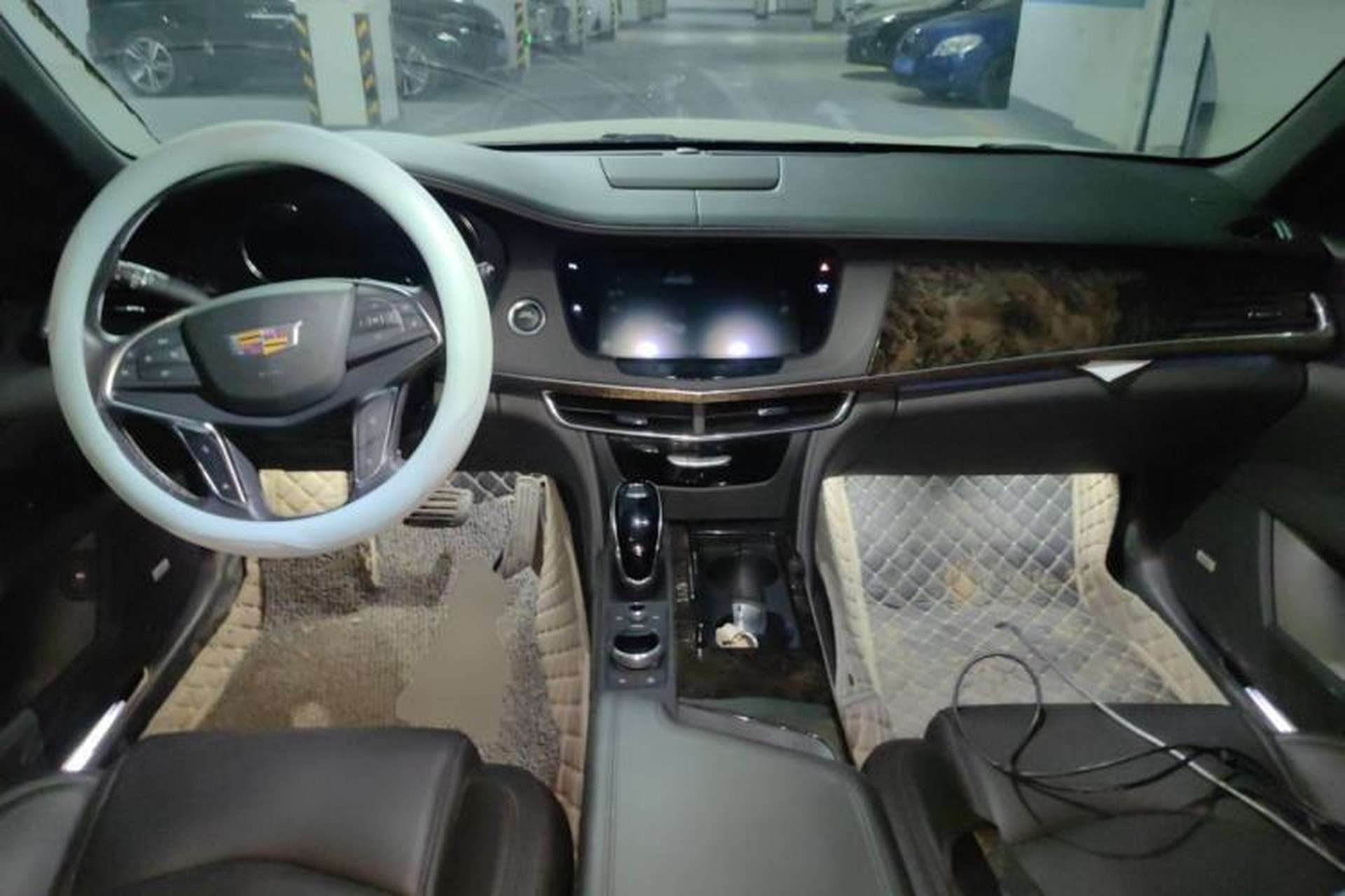 Used Cadillac CT6 2021 28T Luxury Version Center Console