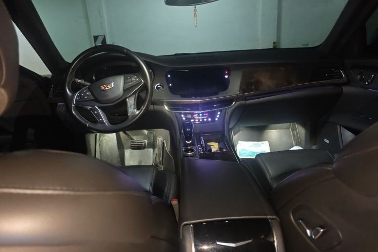Used Cadillac CT6 2021 28T Luxury Version Center Console