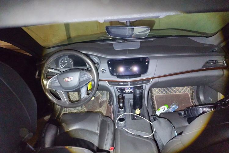 Used Cadillac CT6 2021 28T Elite Edition Center Console