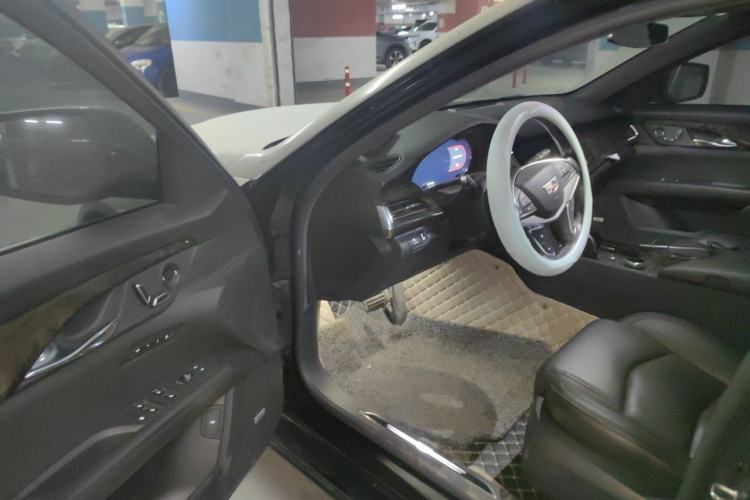Used Cadillac CT6 2021 28T Luxury Version Driver Seat