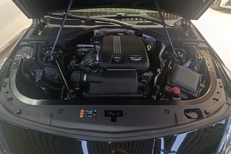 Used Cadillac CT6 2021 28T Luxury Version Engine Bay