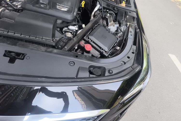 Used Cadillac CT6 2021 28T Luxury Version Engine Bay Left