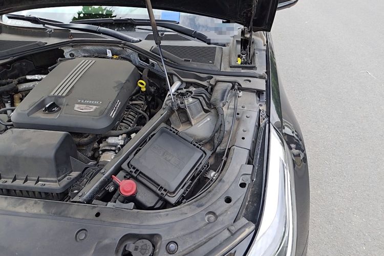 Used Cadillac CT6 2021 28T Fashion Edition Engine Bay Left