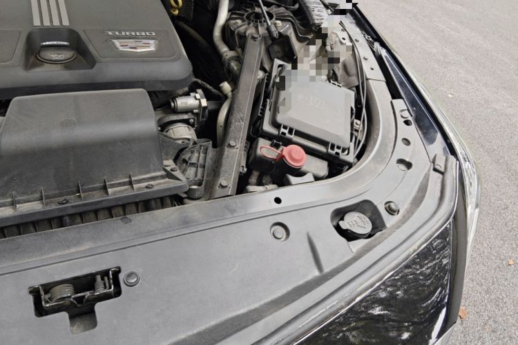 Used Cadillac CT6 2021 28T Luxury Version Engine Bay Left