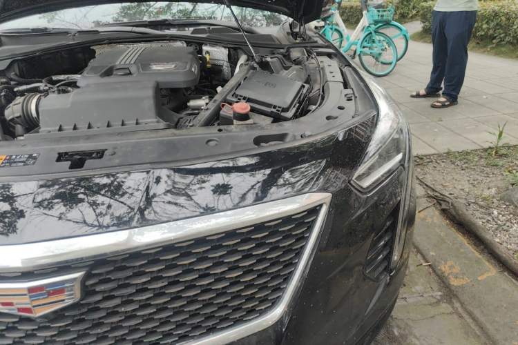 Used Cadillac CT6 2021 28T Luxury Version Engine Bay Left
