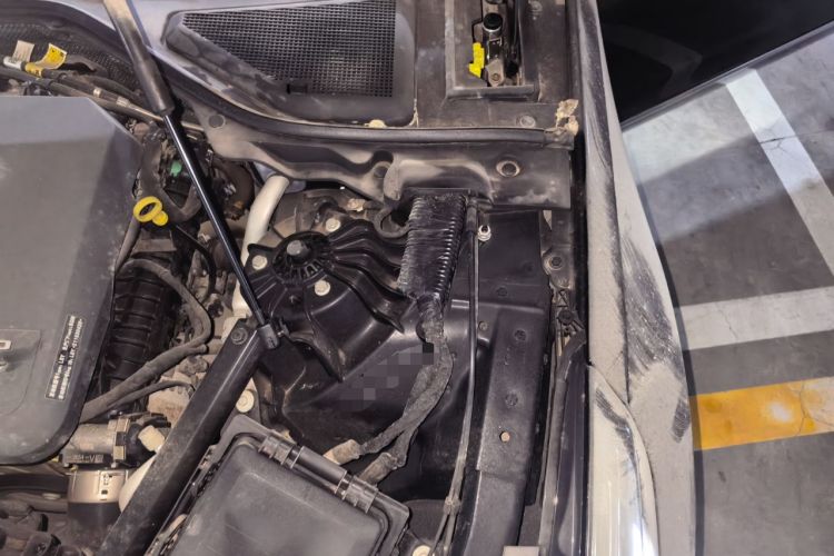 Used Cadillac CT6 2021 28T Luxury Version Engine Bay Left