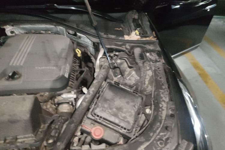 Used Cadillac CT6 2021 28T Elite Edition Engine Bay Left