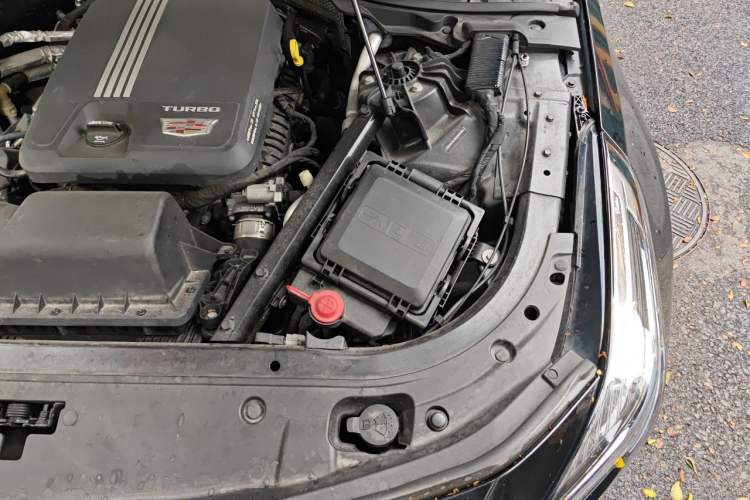 Used Cadillac CT6 2021 28T Elite Edition Engine Bay Left
