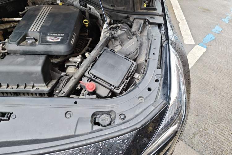 Used Cadillac CT6 2021 28T Elite Edition Engine Bay Left