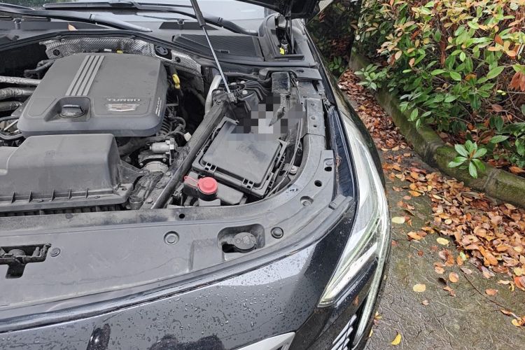 Used Cadillac CT6 2021 28T Luxury Version Engine Bay Left