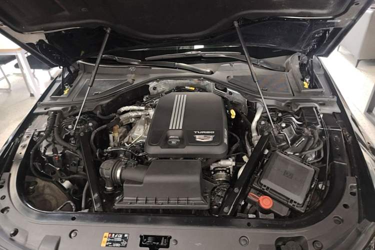Used Cadillac CT6 2021 28T Fashion Edition Engine Bay