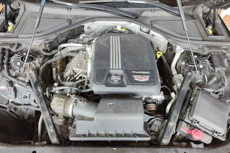 Used Cadillac CT6 2021 28T Fashion Edition Engine Bay