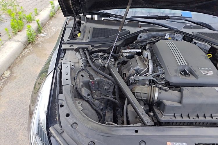 Used Cadillac CT6 2021 28T Fashion Edition Engine Bay Right