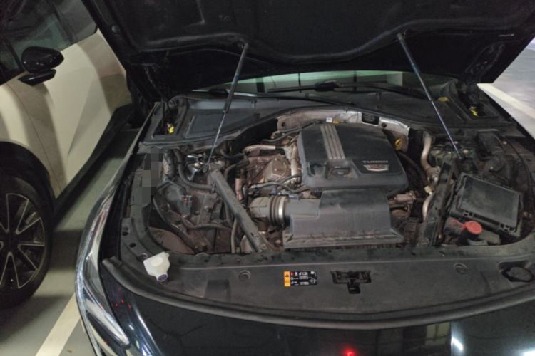 Used Cadillac CT6 2021 28T Luxury Version Engine Bay Right