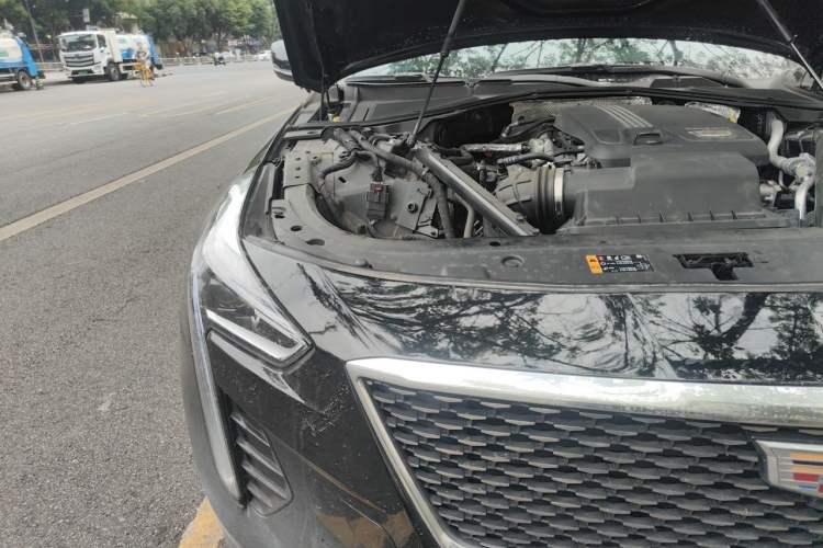 Used Cadillac CT6 2021 28T Luxury Version Engine Bay Right