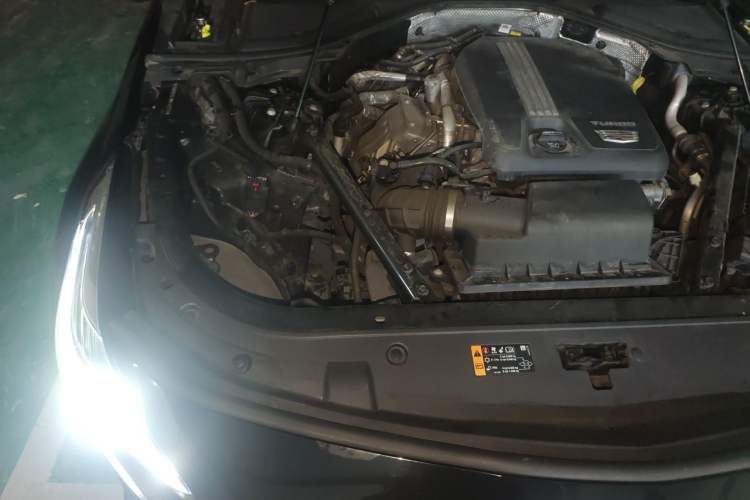 Used Cadillac CT6 2021 28T Luxury Version Engine Bay Right