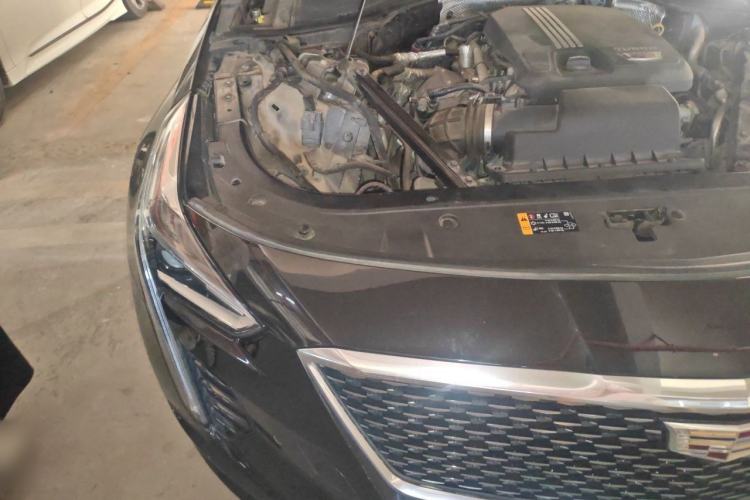 Used Cadillac CT6 2021 28T Luxury Version Engine Bay Right