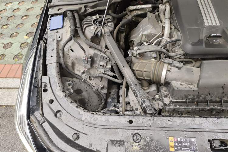 Used Cadillac CT6 2021 28T Luxury Version Engine Bay Right