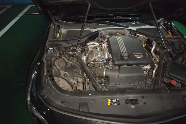 Used Cadillac CT6 2021 28T Elite Edition Engine Bay Right