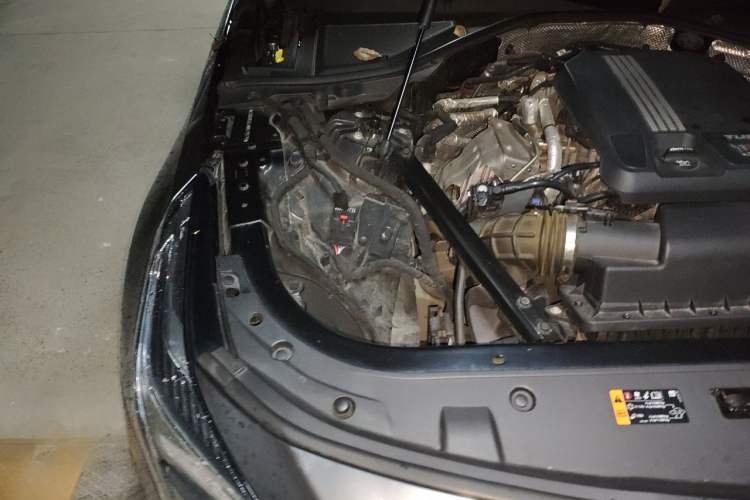 Used Cadillac CT6 2021 28T Elite Edition Engine Bay Right