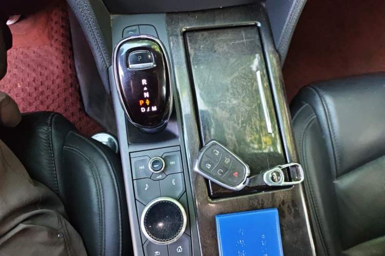 Used Cadillac CT6 2021 28T Luxury Version Gear Lever