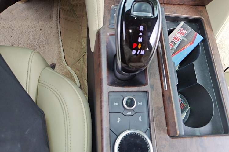 Used Cadillac CT6 2021 28T Fashion Edition Gear Lever