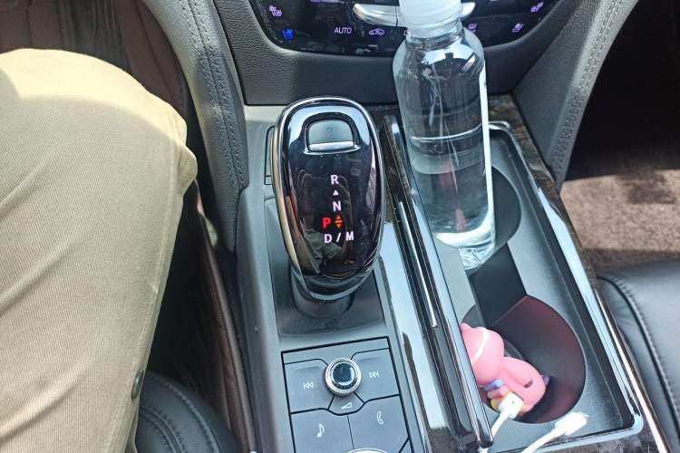 Used Cadillac CT6 2021 28T Luxury Version Gear Lever