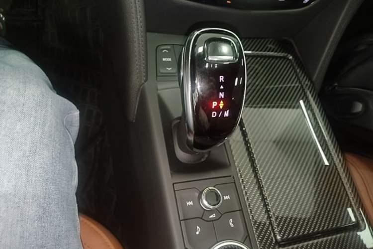 Used Cadillac CT6 2021 28T Luxury Version Gear Lever