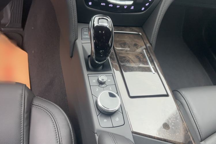 Used Cadillac CT6 2021 28T Luxury Version Gear Lever