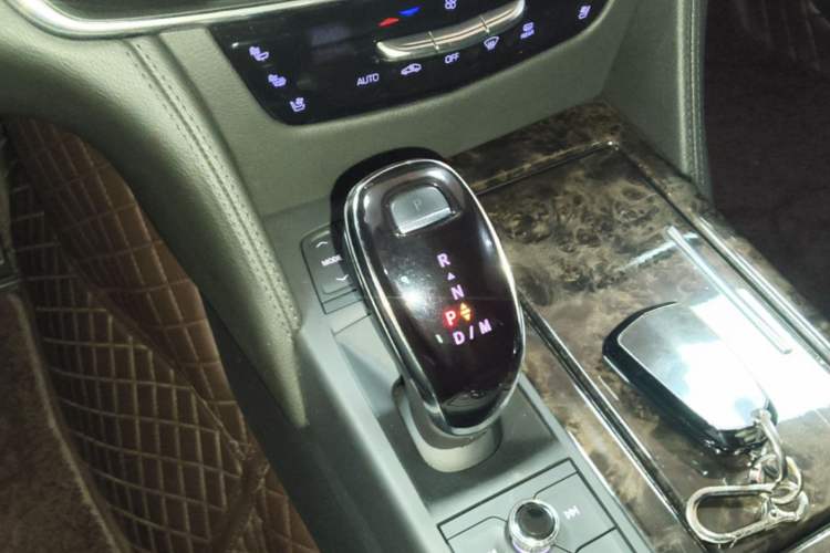 Used Cadillac CT6 2021 28T Luxury Version Gear Lever