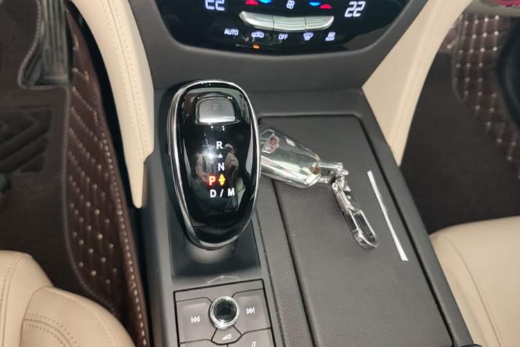 Used Cadillac CT6 2021 28T Fashion Edition Gear Lever
