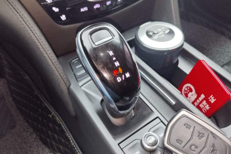 Used Cadillac CT6 2021 28T Luxury Version Gear Lever