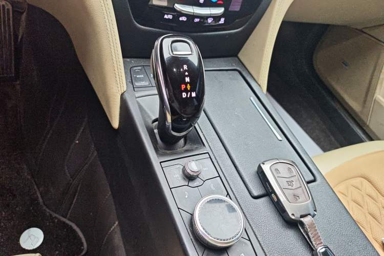 Used Cadillac CT6 2021 28T Fashion Edition Gear Lever