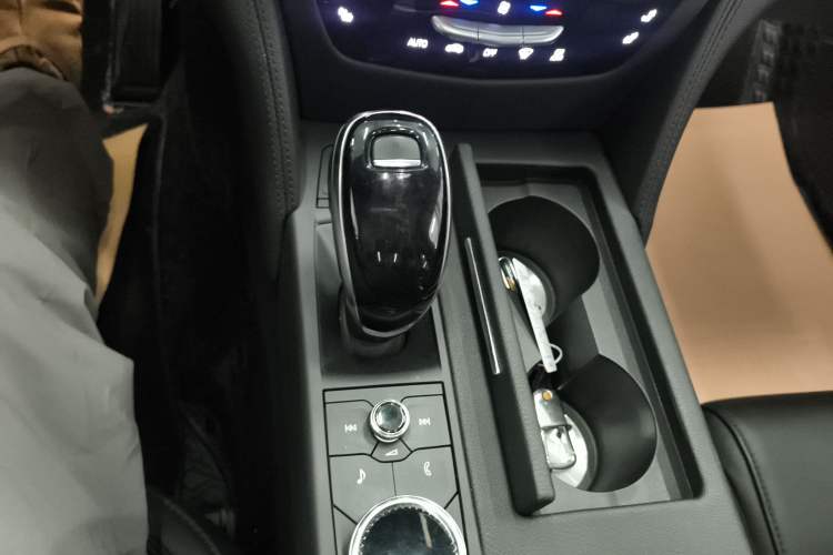Used Cadillac CT6 2021 28T Elite Edition Gear Lever