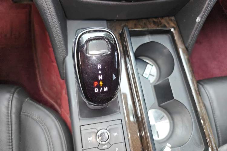 Used Cadillac CT6 2021 28T Luxury Version Gear Lever